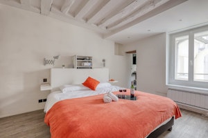 Modern Chic image 10