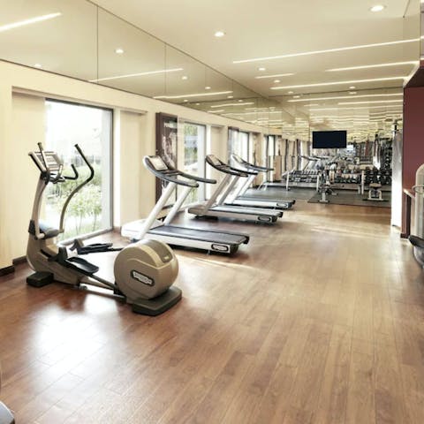Keep up your workout routine in the well-equipped communal gym