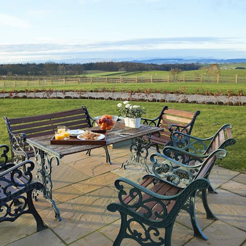 Feel the fresh country air while relaxing in the garden