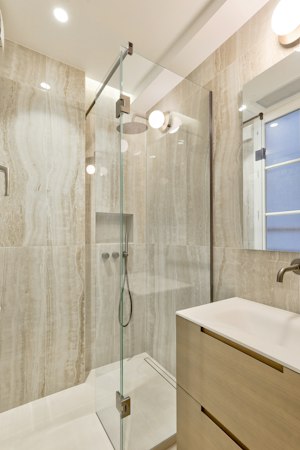 Parisian Onyx image 11