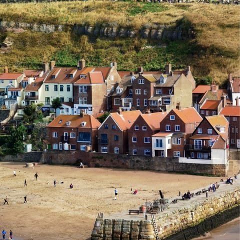 Explore Whitby's beautiful beach, bustling town centre and famous abbey with ease from this home