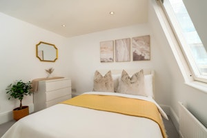 Chelsea Shine image 3