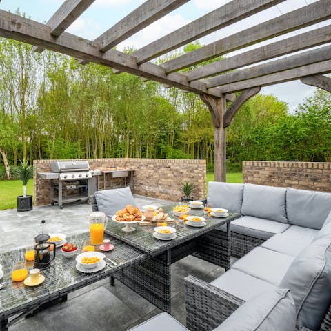 Look forward to breakfasts alfresco, especially with the stunning view