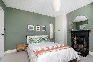 Dalston Deluxe image 11