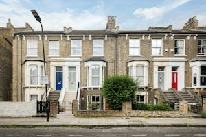 Dalston Deluxe image 7