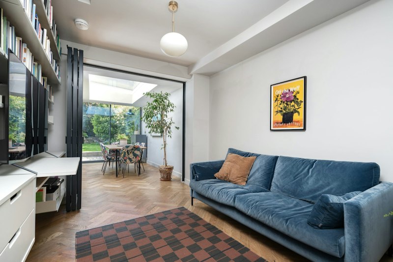 Dalston Deluxe additional image