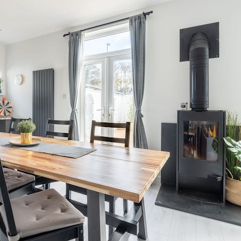 Enjoy the comfort of home cooking or walk to a nearby restaurant