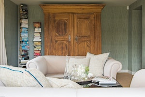 Lavish Retreat image 3