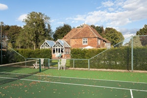 Lavish Retreat image 2