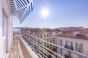The Blue Sunshine image 10