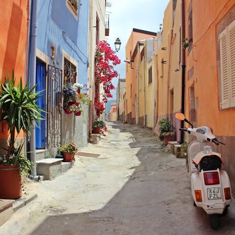 Explore pretty laneways and colourful backstreets