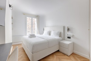 Passy Afternoon image 2