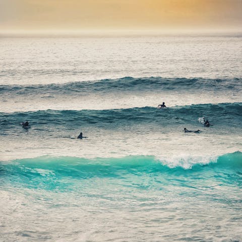 Paddle out at Bude beach for an early morning surf session