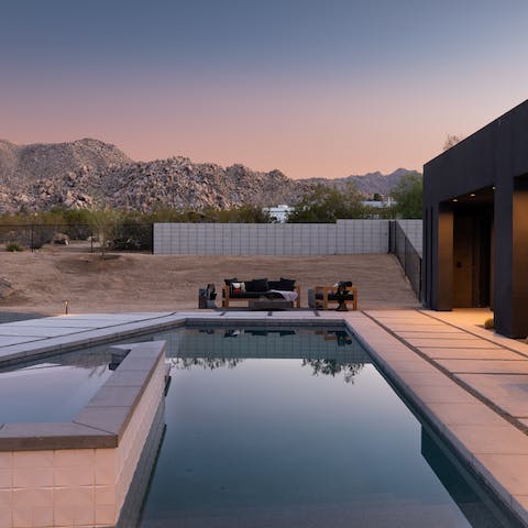 Take an evening dip in the split-level pool and hot tub