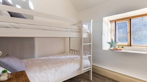 Tideswell Cottage image 11