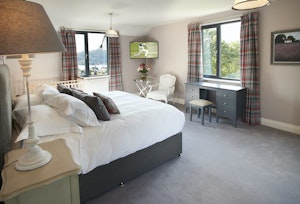 The Lakeland House image 8