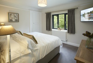 The Lakeland House image 4