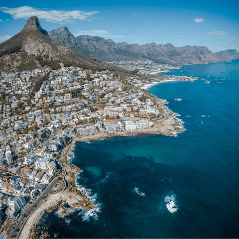 Visit Cape Town's attractions, including Kloof Street, 150 metres away