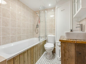 Seaside Shine image 15