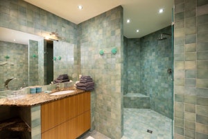 Golden Coastline Retreat image 7