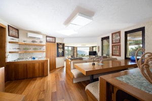 Golden Coastline Retreat image 5