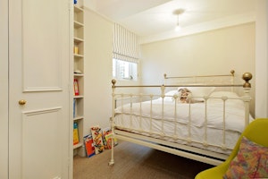 London Melody image 8