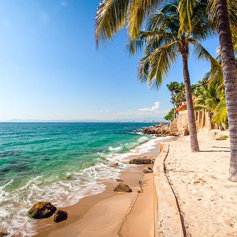 Enjoy the scenic twelve-minute walk to Las Estacas Beach