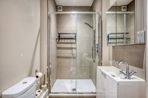 Grosvenor Galore image 5