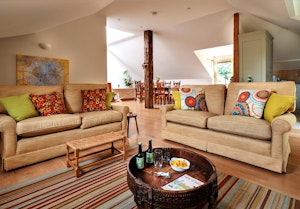 Colourful Kingham image 1