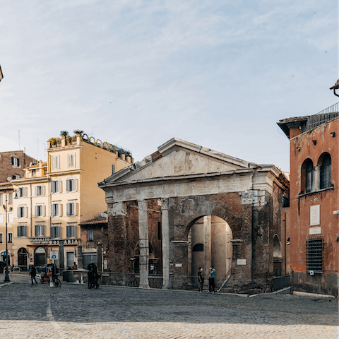 Stay in the heart of Rome's historic and characterful Jewish Quarter
