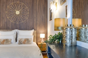 The Gilded Hour image 12