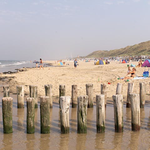Spend the day at Dishoek beach – it's a two-minute walk 