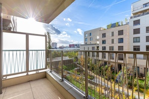 French Sunlight image 3