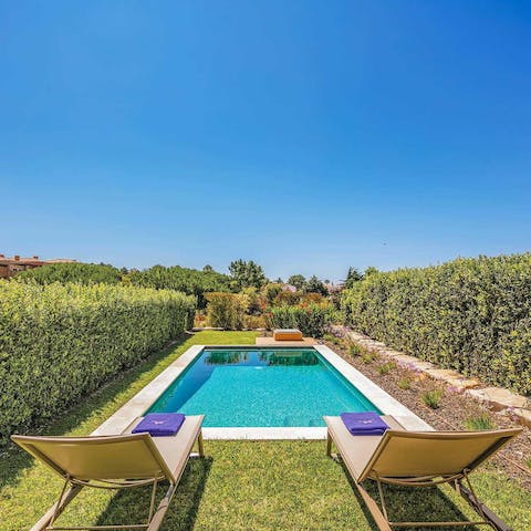 Hide behind the hedges and enjoy your own private pool