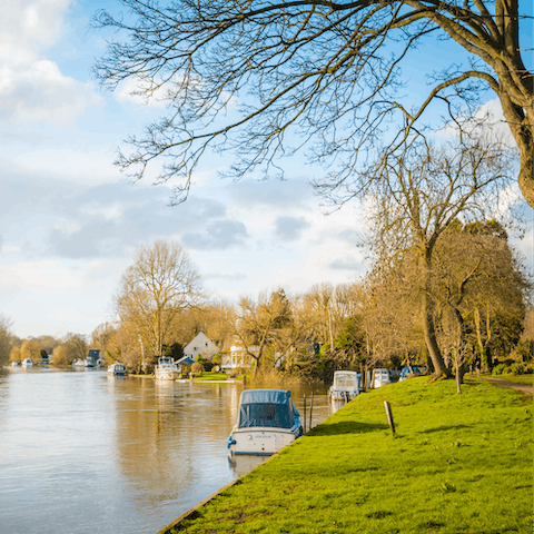 Enjoy afternoon ambles along the River Thames, just a stone's throw from your door