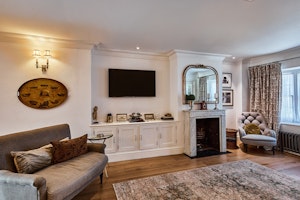 Elegant Kensington image 6