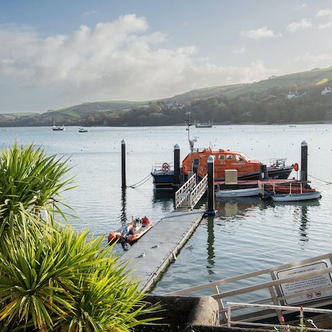 Spend afternoons crabbing on the pontoon off your doorstep