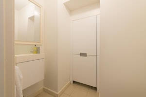 Good Mews image 9