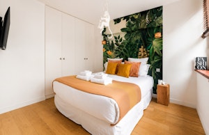The Parisian Jungle image 11