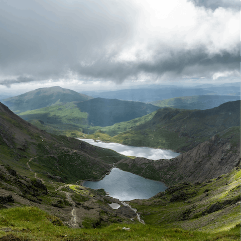 Hike Snowdonia, only fifteen minutes' from your hillside farmhouse 