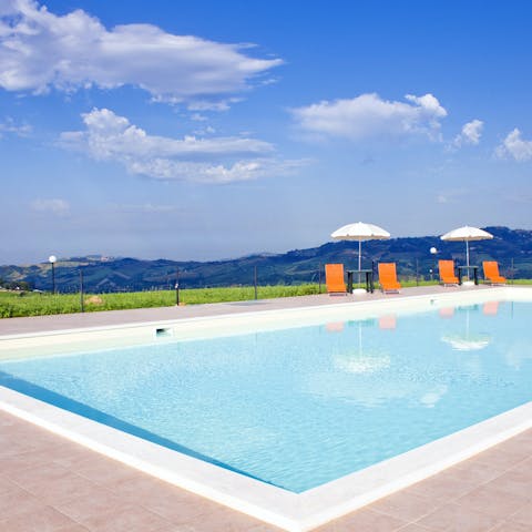 Do your morning laps while taking in the views of the Italian countryside