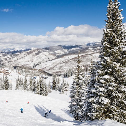 Enjoy ski-in/ski-out access and beat the crowds to the Deer Valley slopes