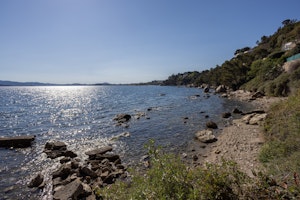 A Coastline Gem image 2