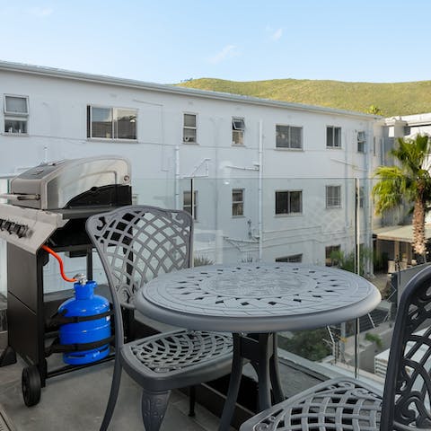 Fire up the barbecue for an alfresco dinner on the balcony