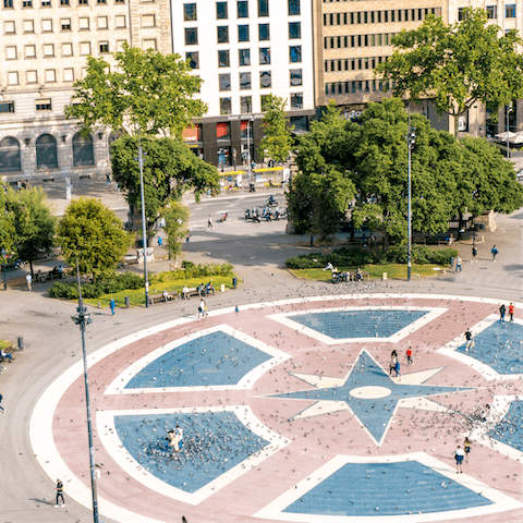 Stroll to Plaça de Catalunya in just eight minutes