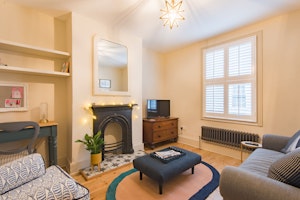 The Artist's Abode image 1