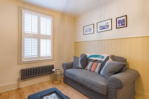The Artist's Abode image 14