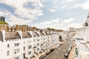 Paddington & Hyde image 9