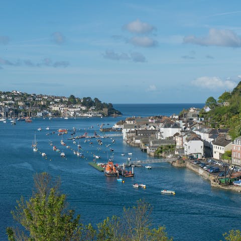 Unwind in idyllic Fowey