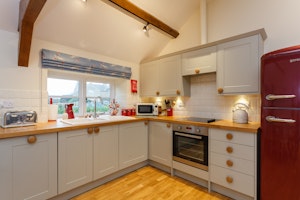 Bay Cottage image 15